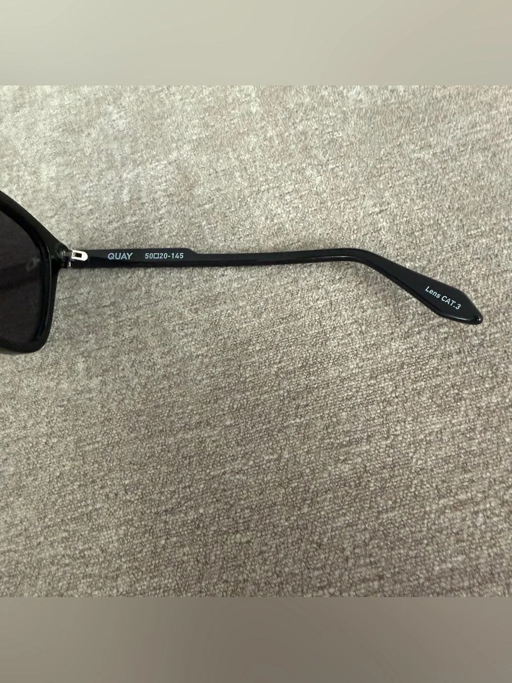 QUAY Australia Sunglasses Set Black Silver French Kiss & Jackpot Polarized Case